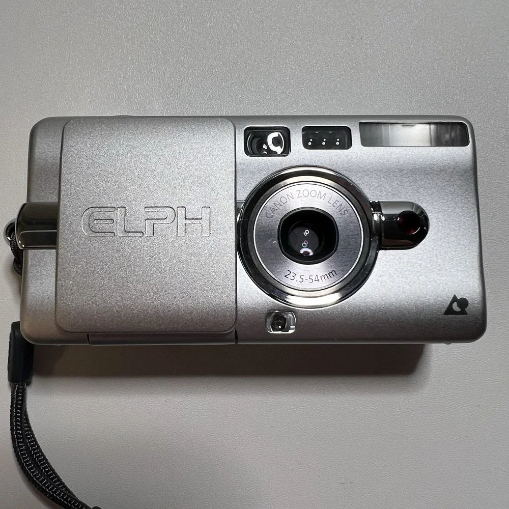 CANON ELPH Z3 COMPACT DIGITAL APS POINT & SHOOT FILM‎ CAMERA W Tripod - Untested